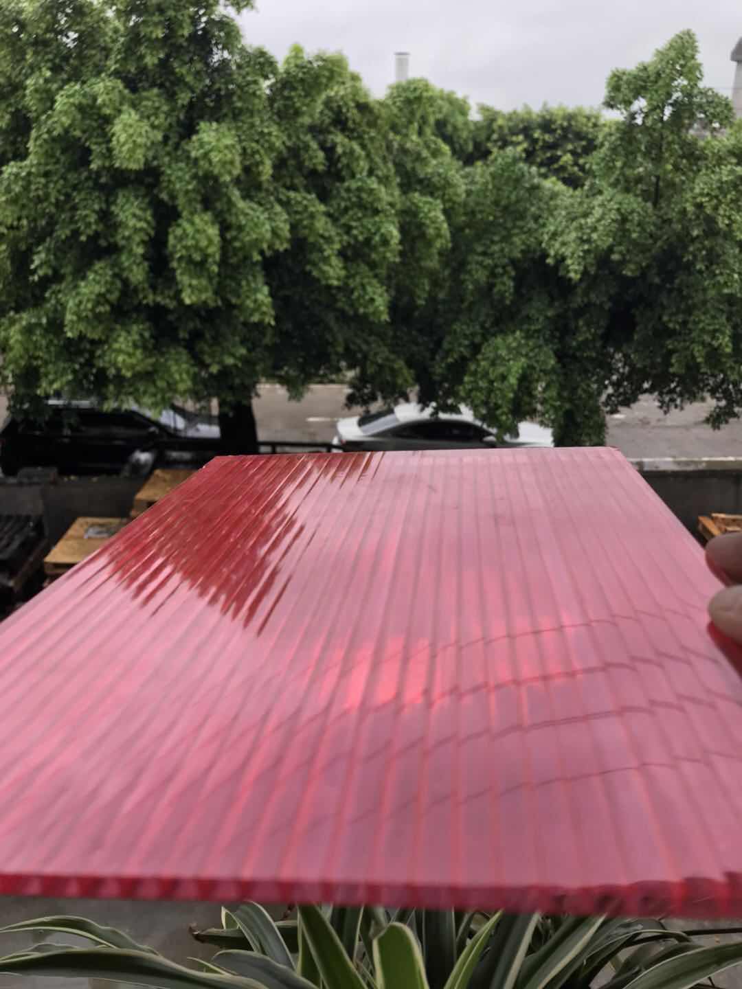红色6mmPC阳光板-无声阳光板雨棚-广东PC透明阳光板-湖蓝阳光板遮阳棚-室内隔断装饰板