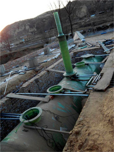 新农村污水处理设备安装调试