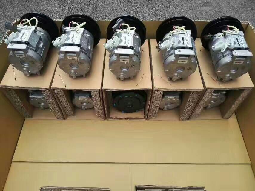 小松pc200-7-8空调压缩机