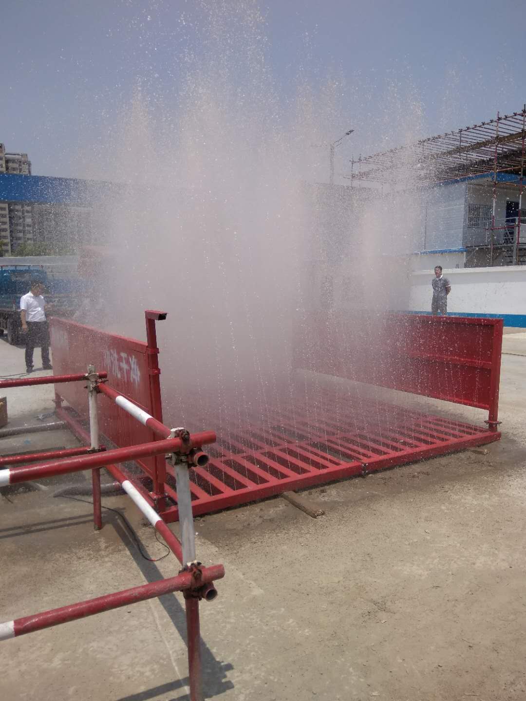 渭南澄城建筑工地车辆自动洗车机美化环境
