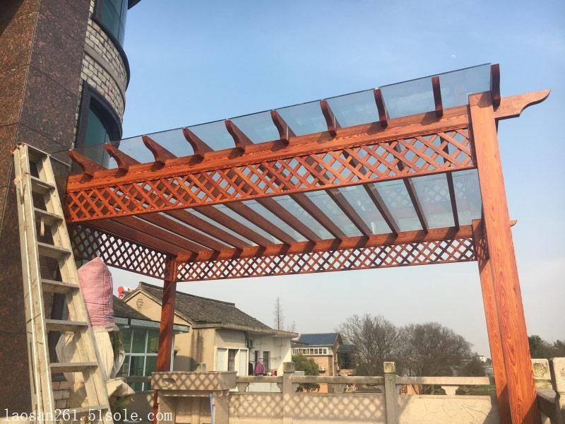 铝合金仿古护栏,定制仿木铝合金花园围栏,斜网格栅栏