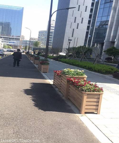 遂宁市城建铝合金花箱采购，木纹铝合金花箱设计，道路景观花箱
