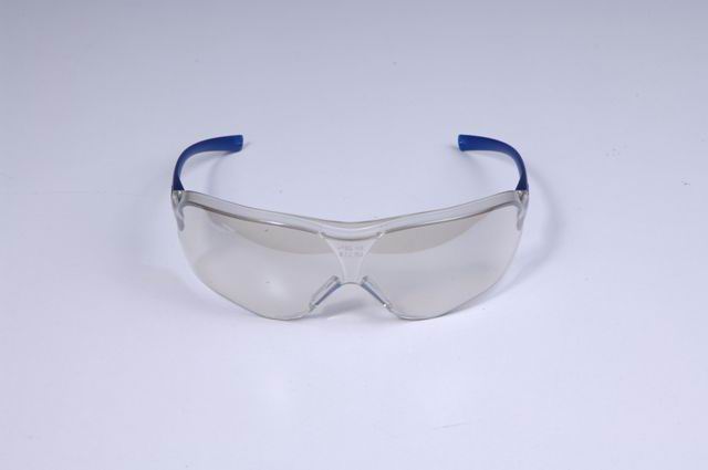 天成劳保+四平疾控防护眼镜+四平疾控防护口罩
