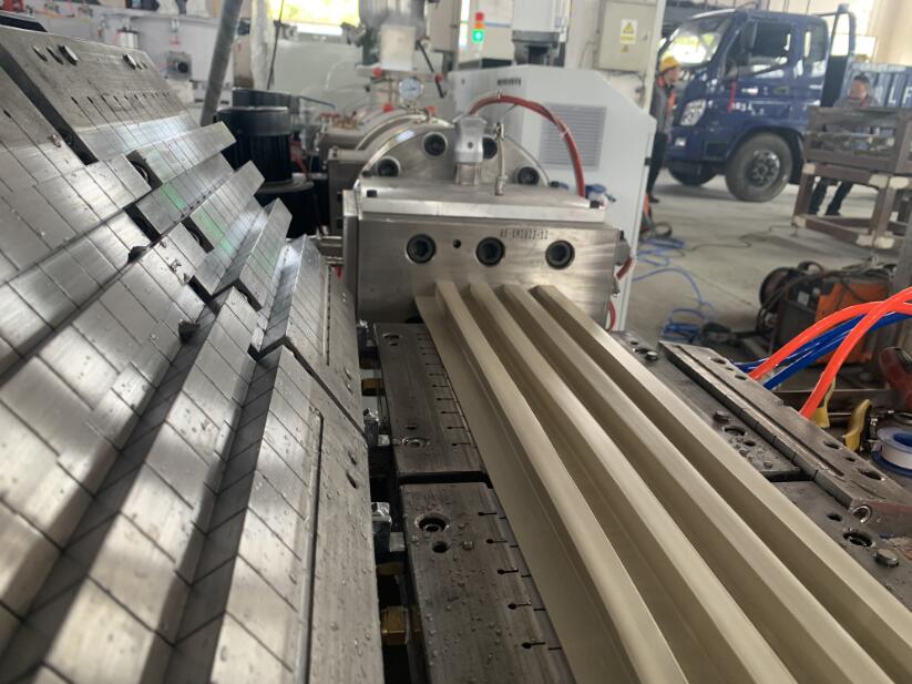 供应pp/PE木塑型材生产线 pp长城板生产线-艾斯曼机械
