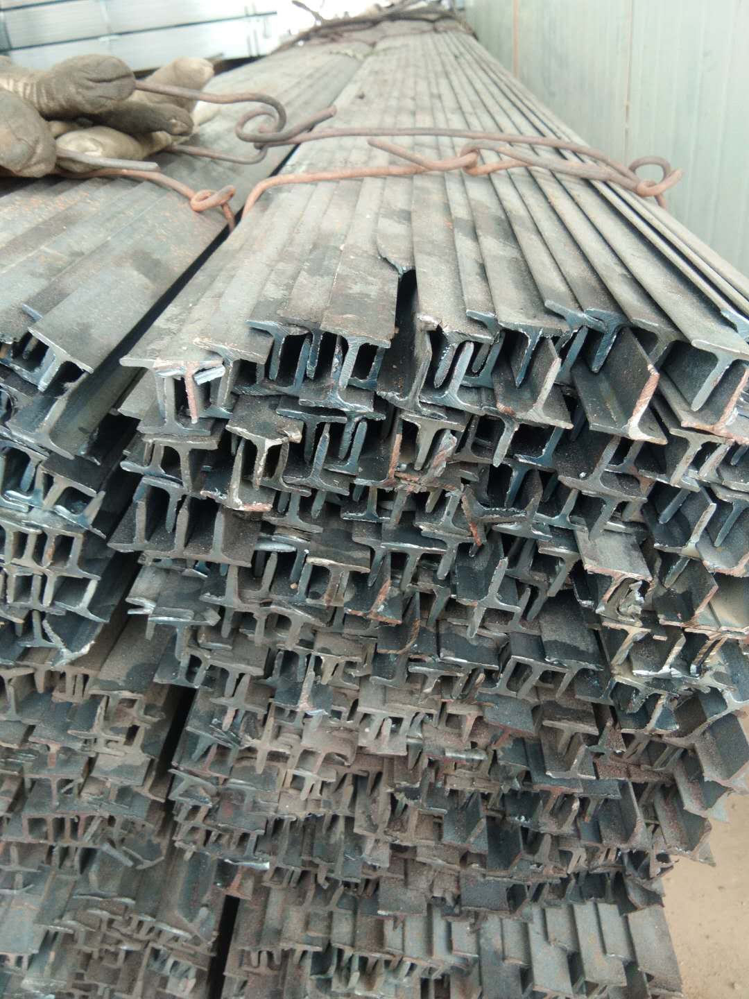 云南钢材市场T型钢订购价格查询