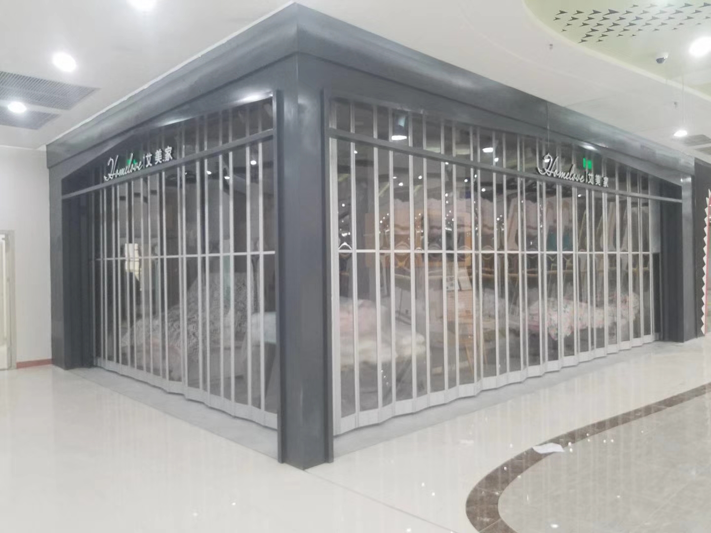 西安厂家定制安装维修铝合金水晶折叠门 商铺透明卷闸门 侧拉吊趟门