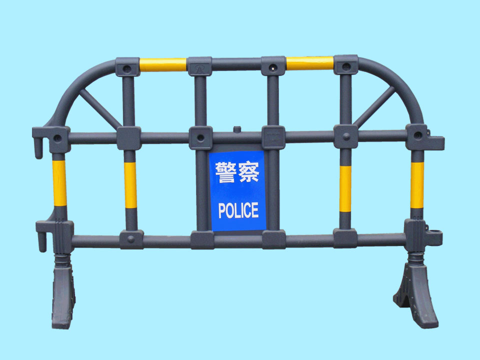 惠州新款塑料护栏，河源施工护栏价格 谁卖塑胶隔离围栏，惠州市PVC护栏价格，