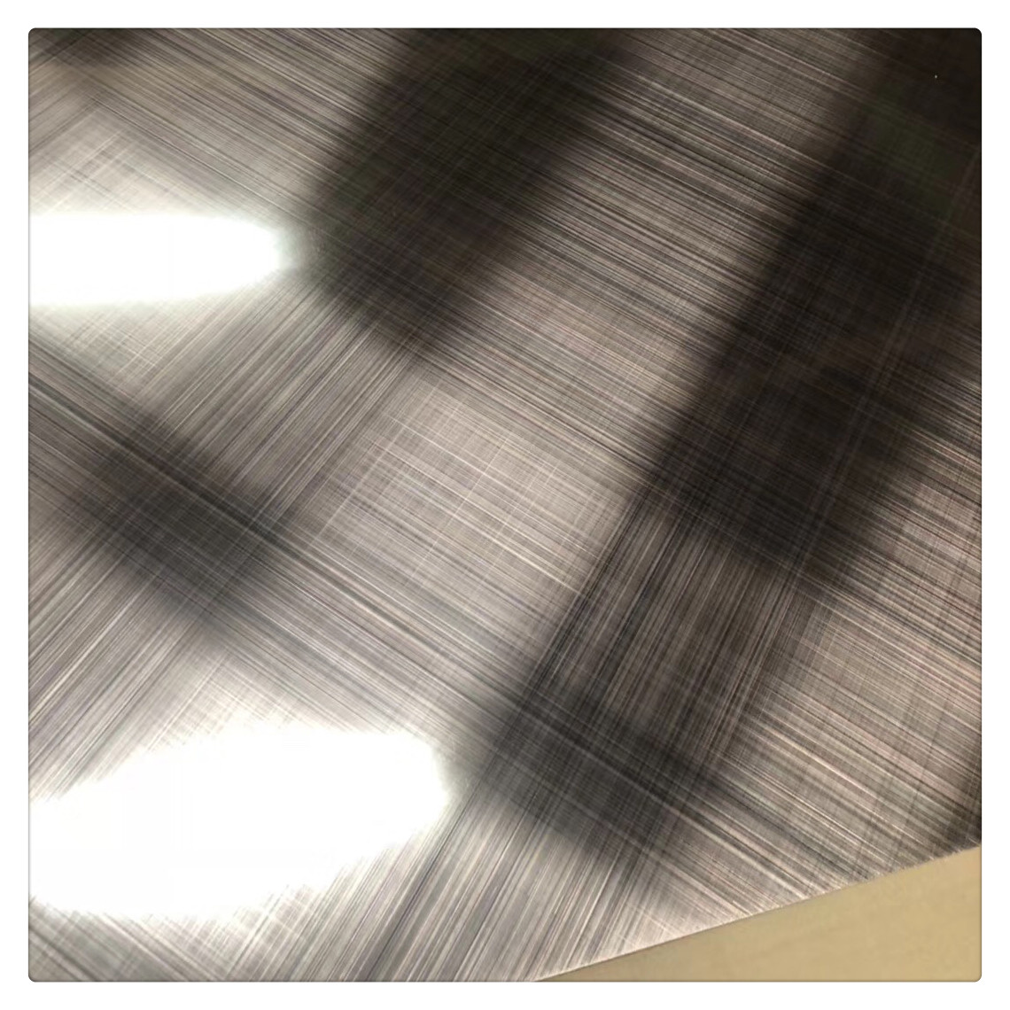 不锈钢乱纹板厂家，304不锈钢和纹图片 不锈钢发纹板批发