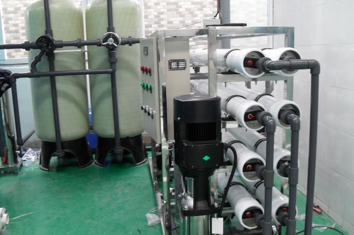 京唐港玻璃水生产设备水处理设备厂家