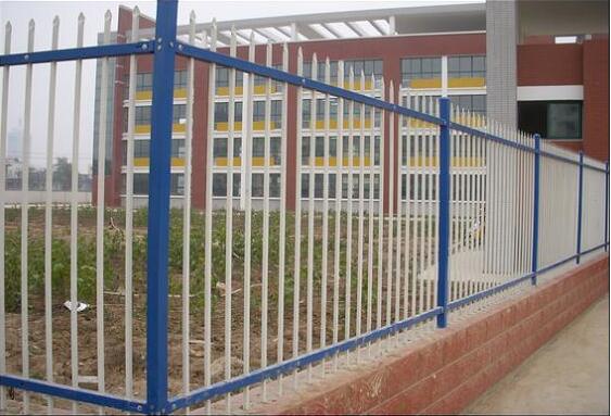 厂区学校铁艺锌钢护栏围墙防护栅栏 单花环C型锌钢铸铁围墙护栏