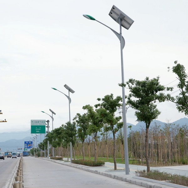 定安县太阳能灯厂家 太阳能路灯 按需定制