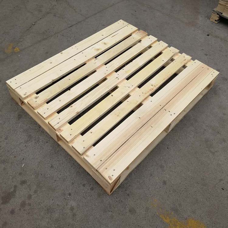 黄岛厂家提供 环保木托盘 木栈板四面进叉周转运输