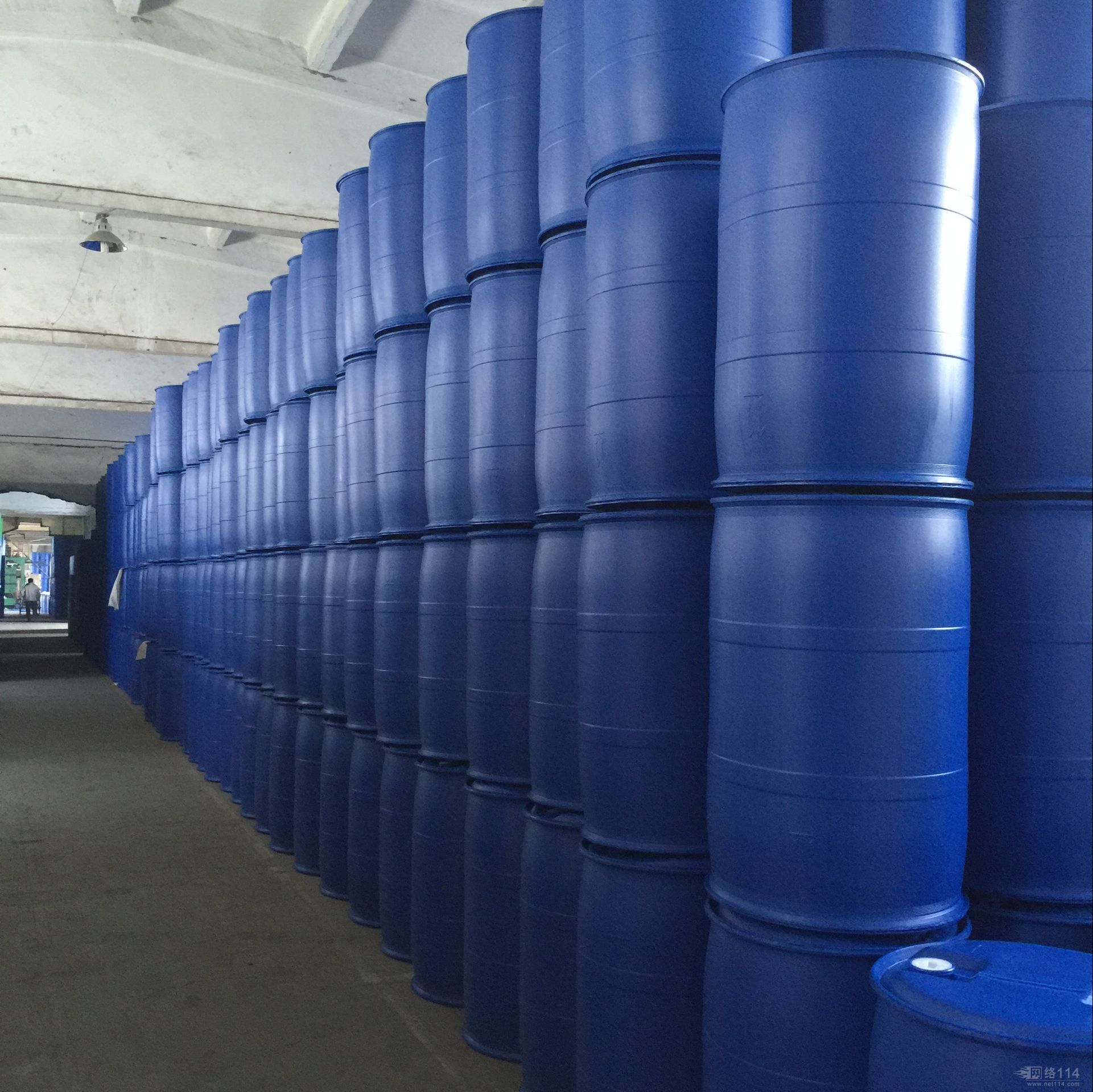 厂家供应200L塑料桶，200L化工桶，200L双层塑料桶