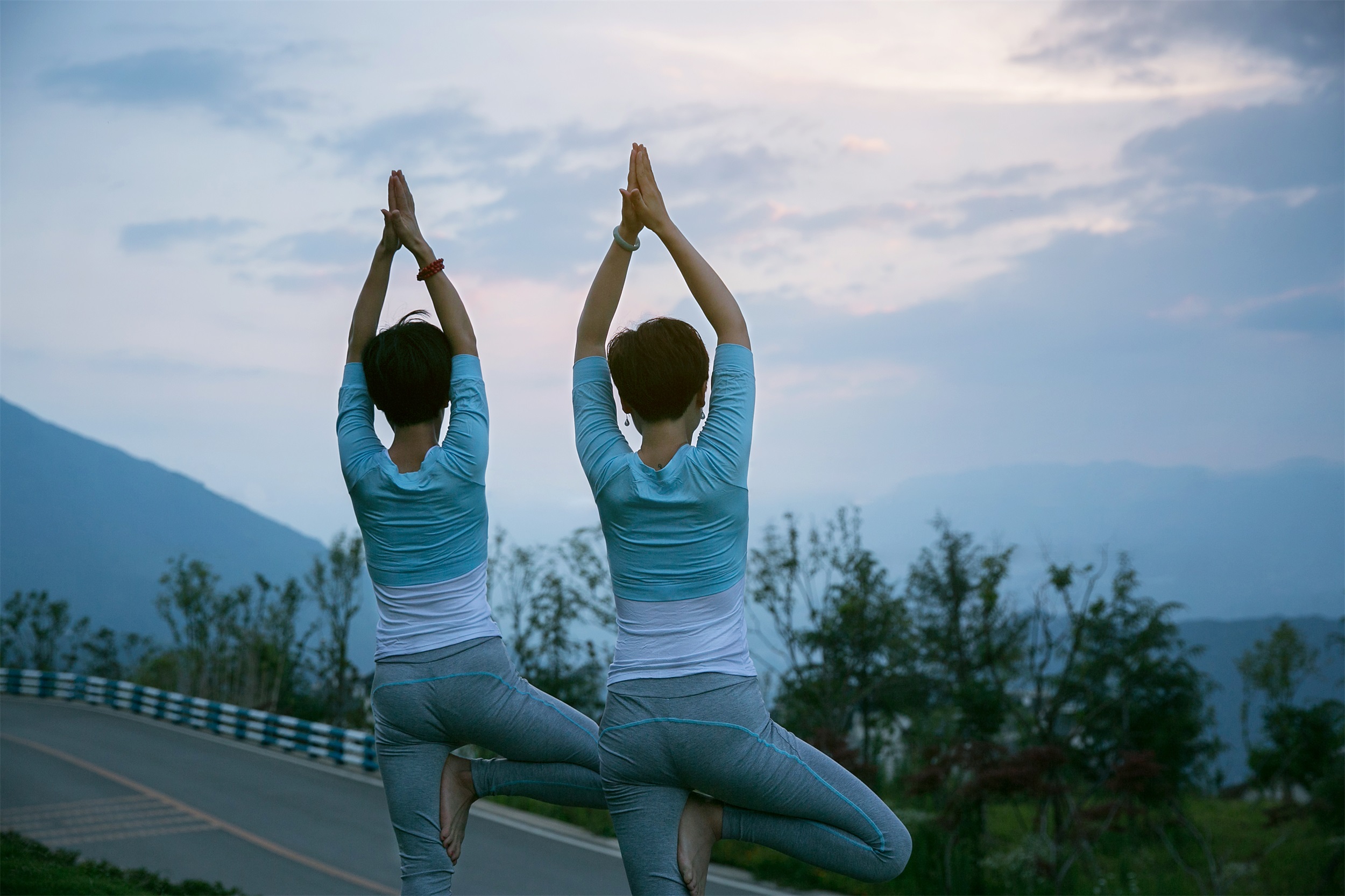 成为重庆江北零基础瑜伽教练培训机构的瑜伽教练要具备什么条件