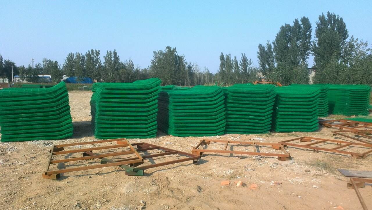 厂家现货直销 基坑围栏网 工地隔离防护网