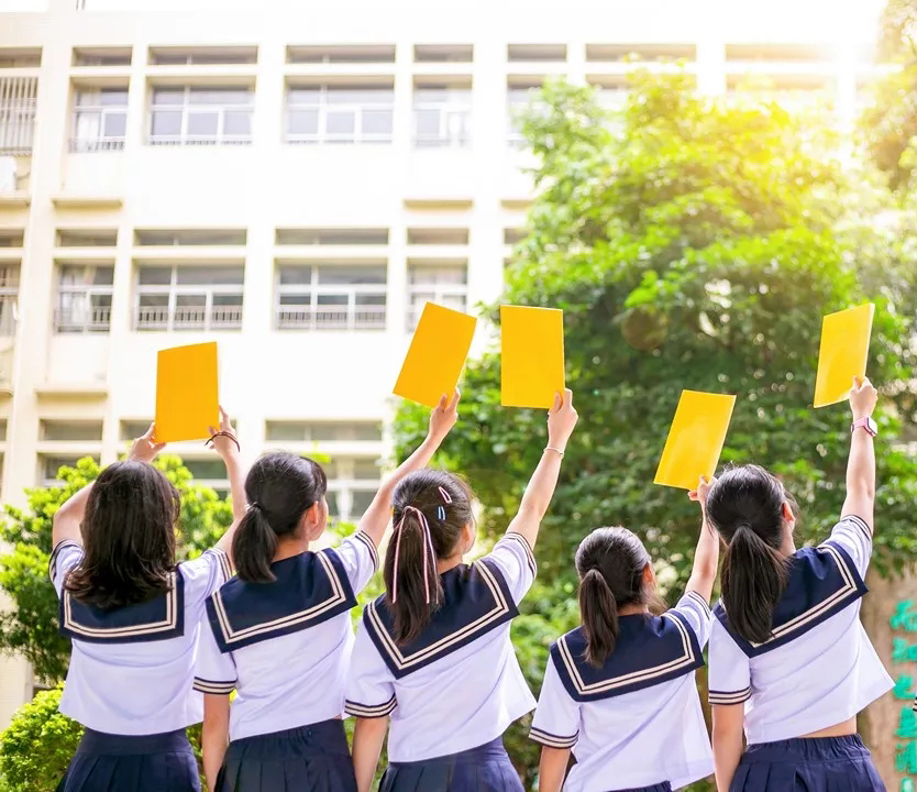 广州有学士服出租广州有毕业照拍摄