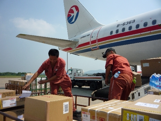 中国到马来西亚空运海运集运