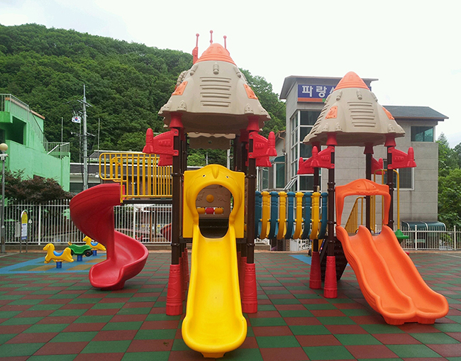 幼儿园户外大型组合滑梯宝宝互动游戏玩耍儿童木质拓展厂家定做