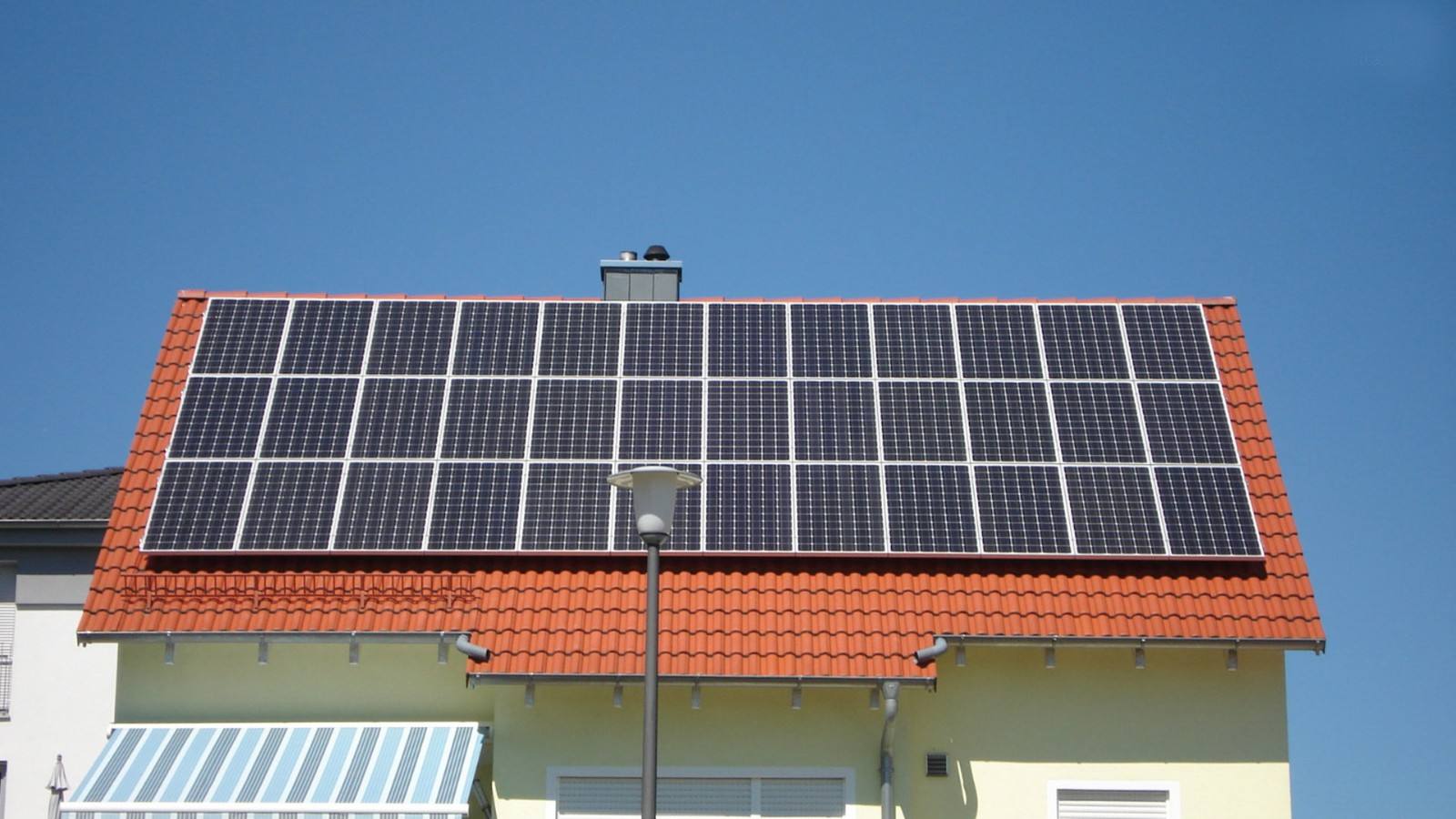安阳光伏发电设备鹤壁太阳能发电光伏组件光伏发电南乐空气能取暖
