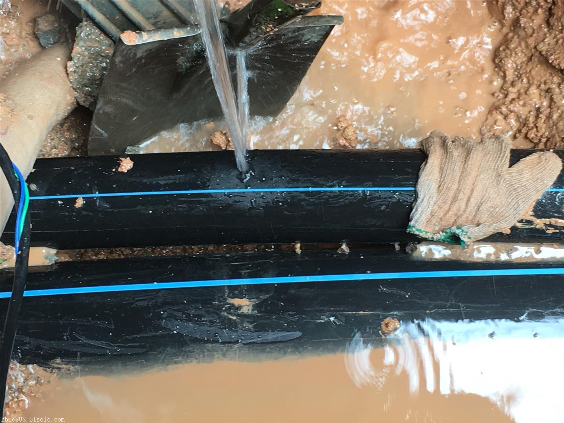 岳阳地区地下水管漏水检测漏点查找，管道维修改造，地下管网电缆探测