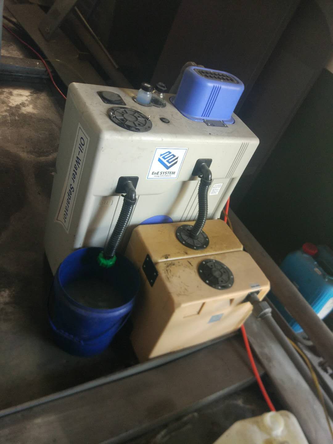 空气压缩机油水分离器温州销售厂家