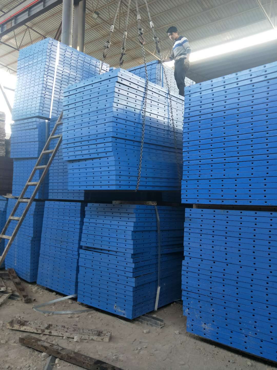 咨询云南二手钢模板 回收二手钢模板 规格齐全 价格低