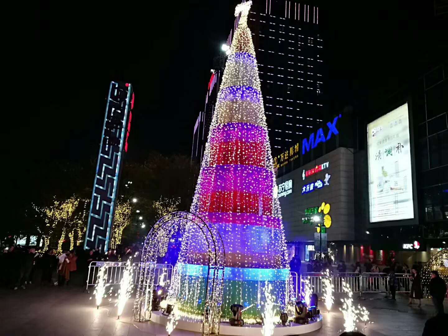 北京大型圣诞树工艺品厂家 大型豪华加密圣诞树价格 装饰大型商场圣诞树