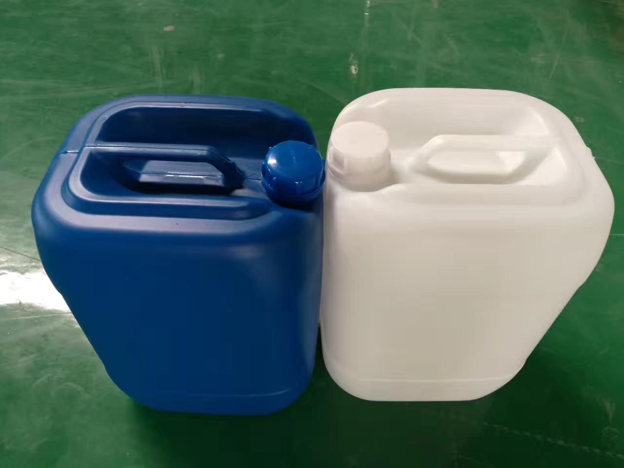 25升塑料桶 25升塑料桶专业生产厂家 德州春源塑料桶塑料罐生产厂家 食品级化工农药医药塑料桶生产 德州塑料桶生产厂家