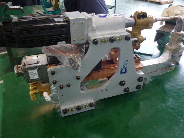 DENYO专业生产伺服机器人焊钳