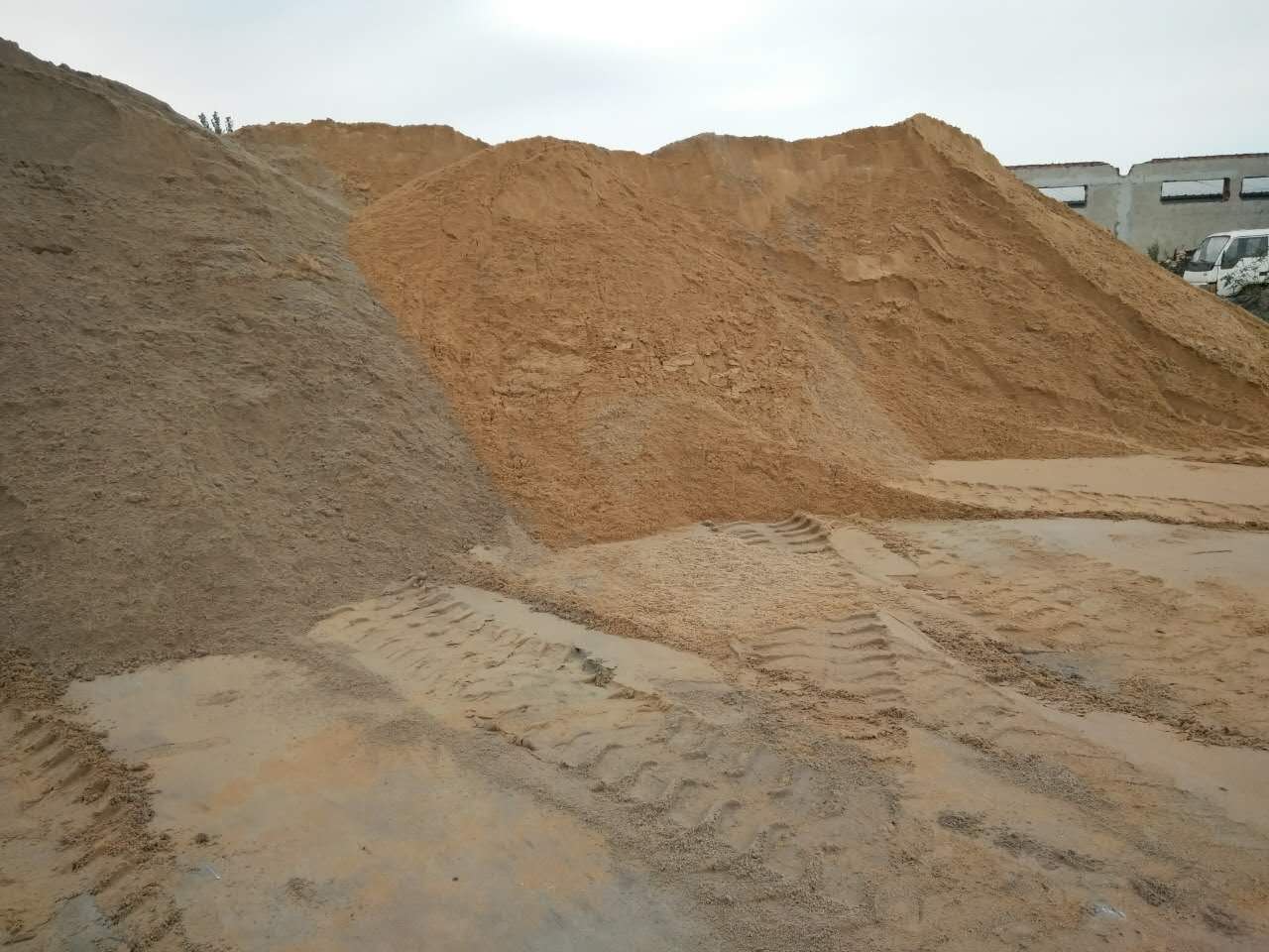 北辰大张庄镇沙石料场，水泥沙子，石子石头，砖加气块等建材