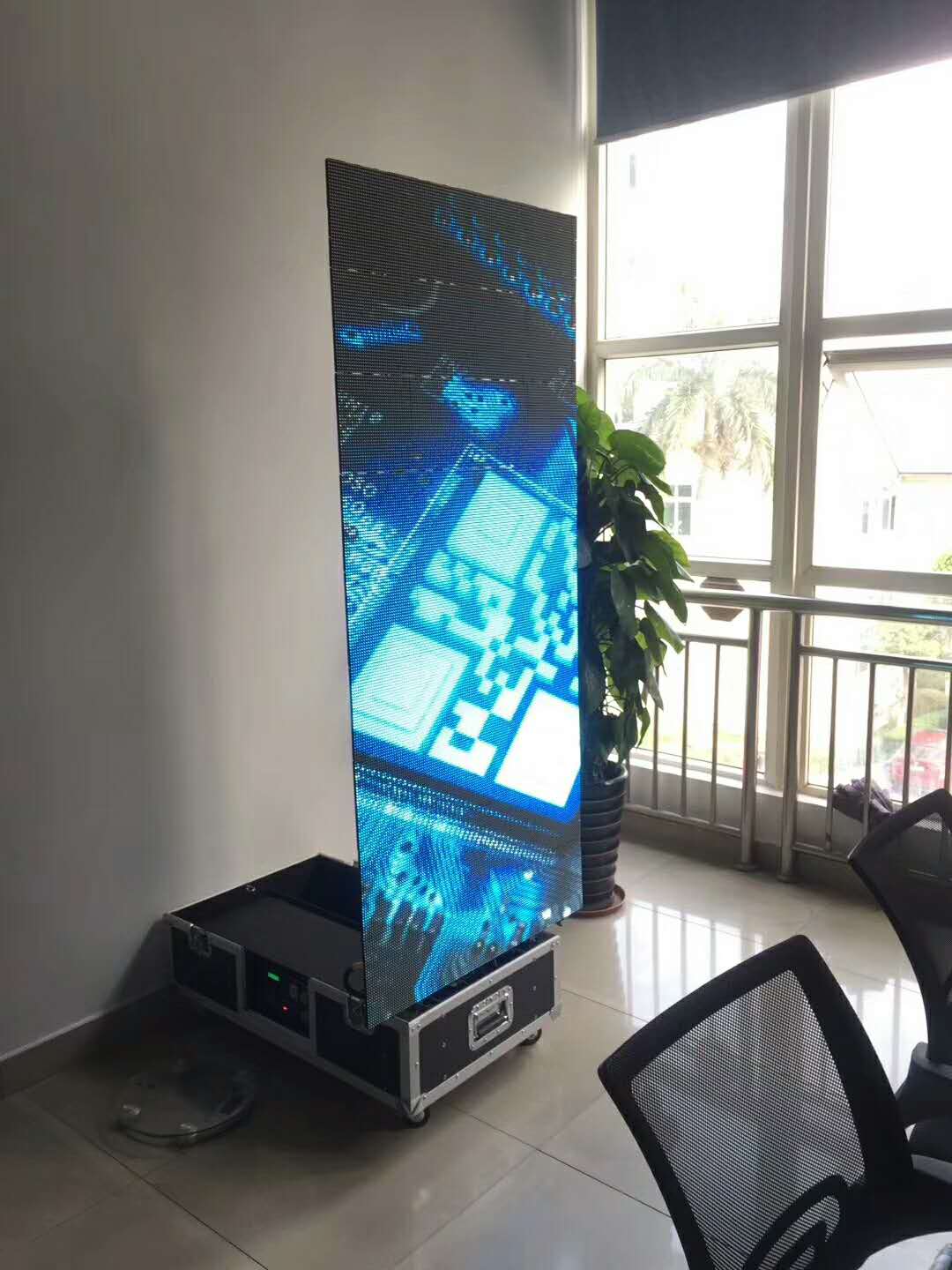 广州厂家直销可折叠式LED屏液晶立式广告机