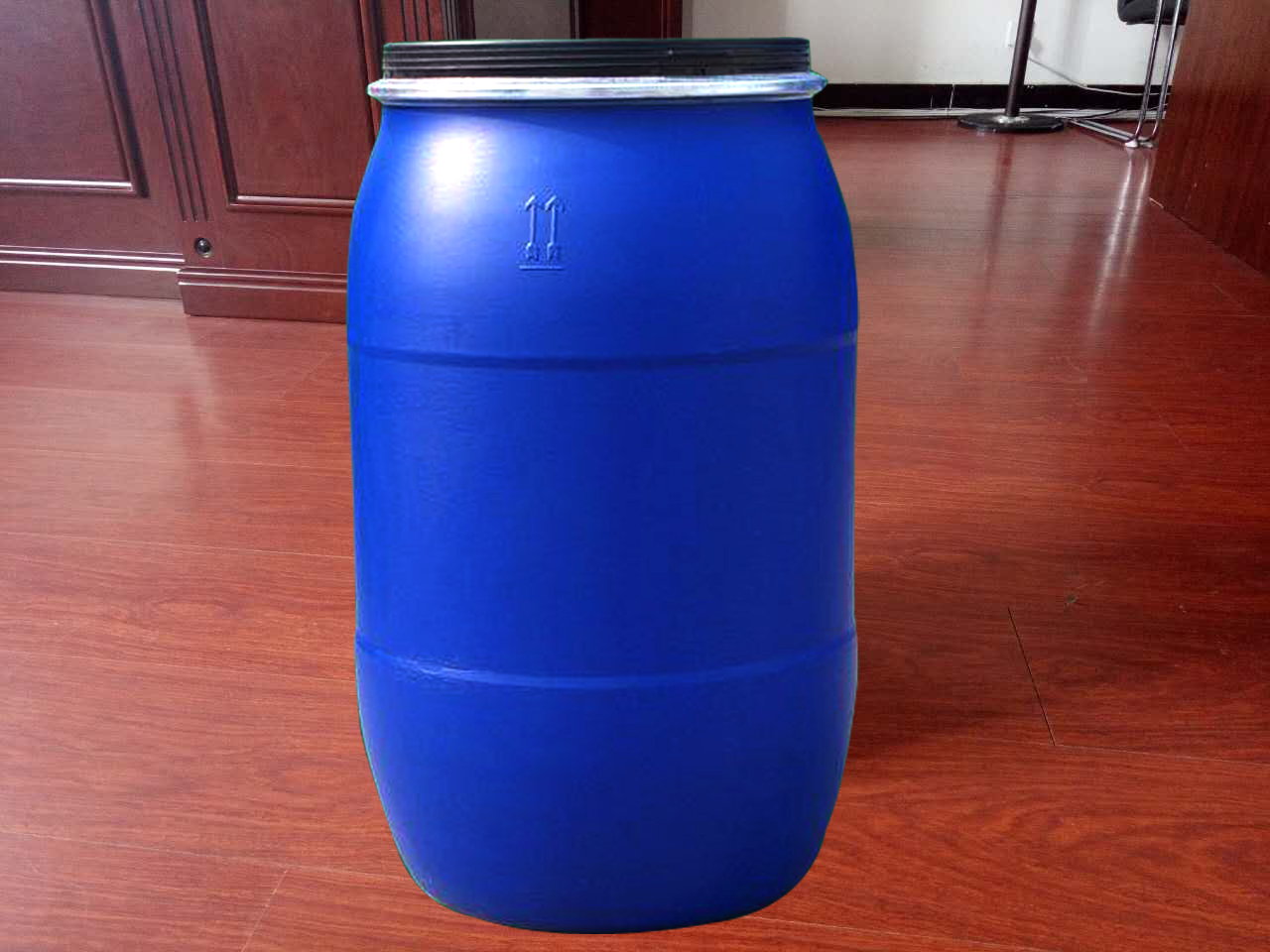 河北200升塑料桶包箍桶直销塑料桶生产厂家德州春源