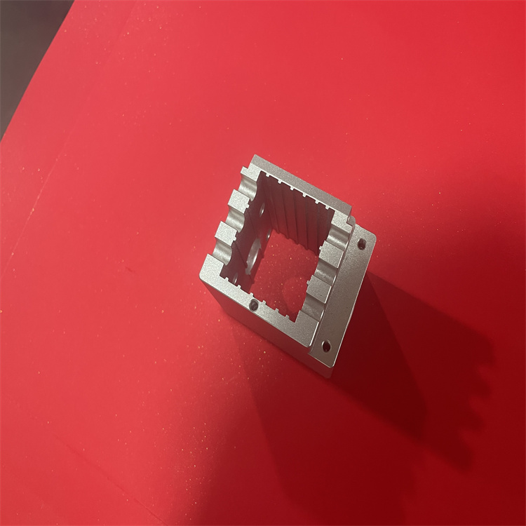 深圳沙头角精密零部件 专业承接非标零件加工
