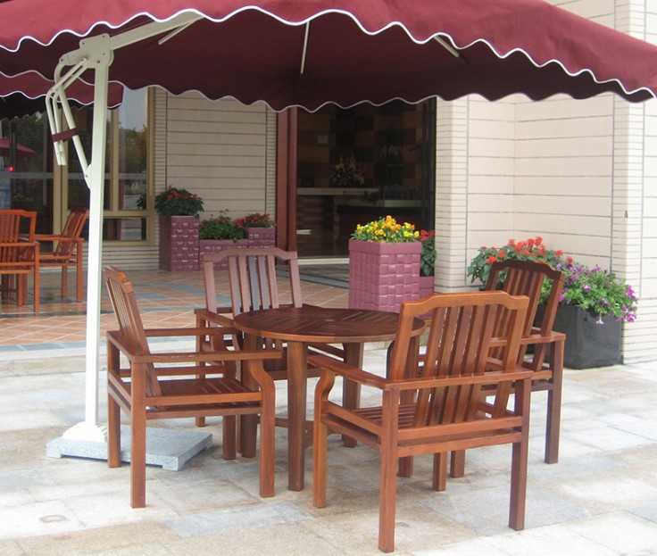 户外休闲实木桌椅 实木桌椅价格范围 低价出售桌椅