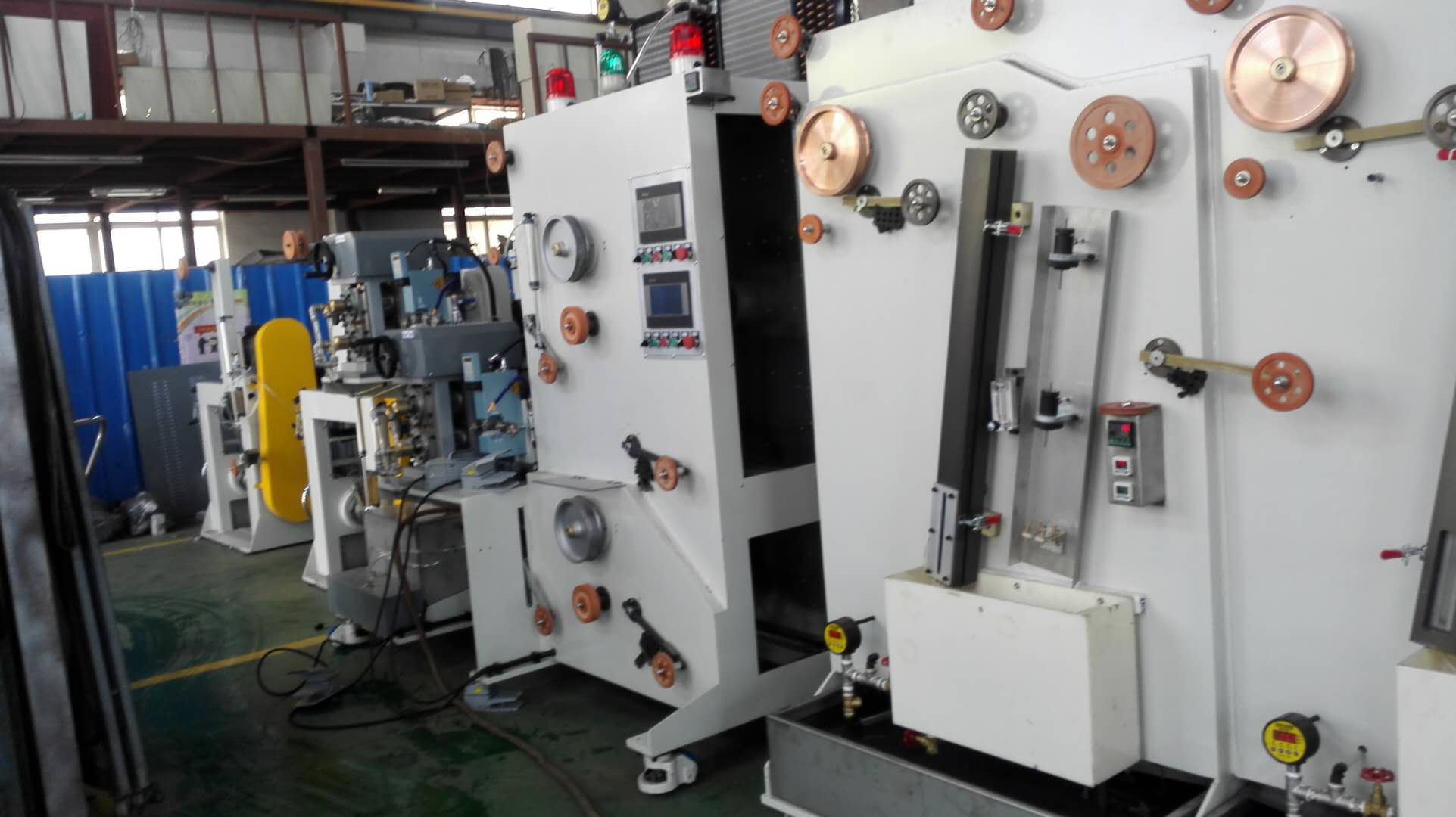 厚德机械是供应 小型扁丝精密压延机 不锈钢小型扁丝精密压延机的厂家