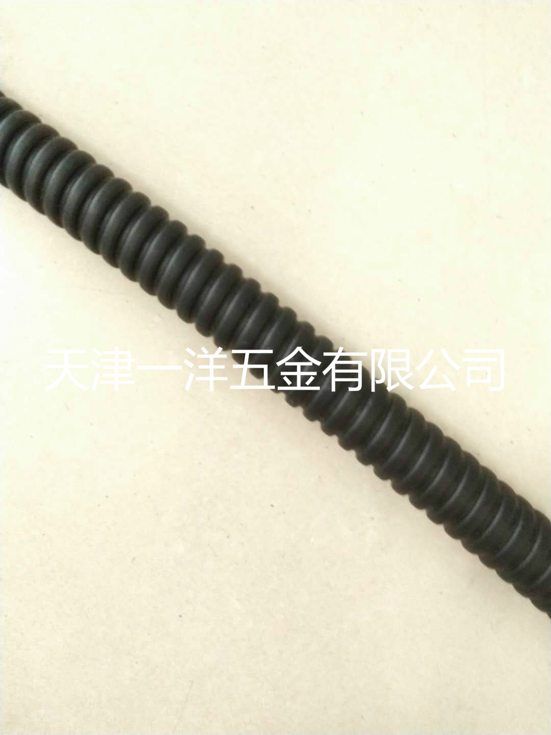 天津有45度不锈钢弯头 2寸包塑金属软管接头的厂家吗