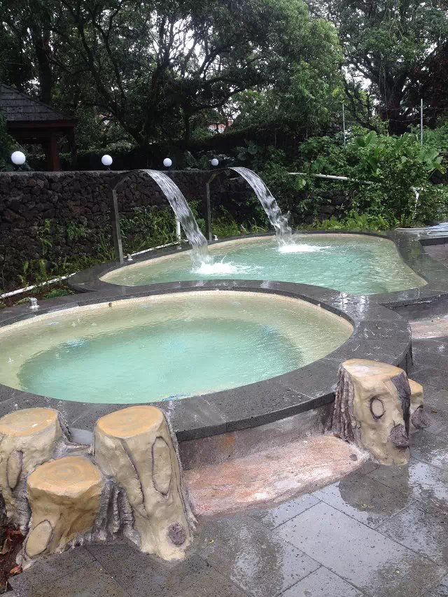 温泉度假村安装设计 水疗池造型设计 冲击浴水泵安装