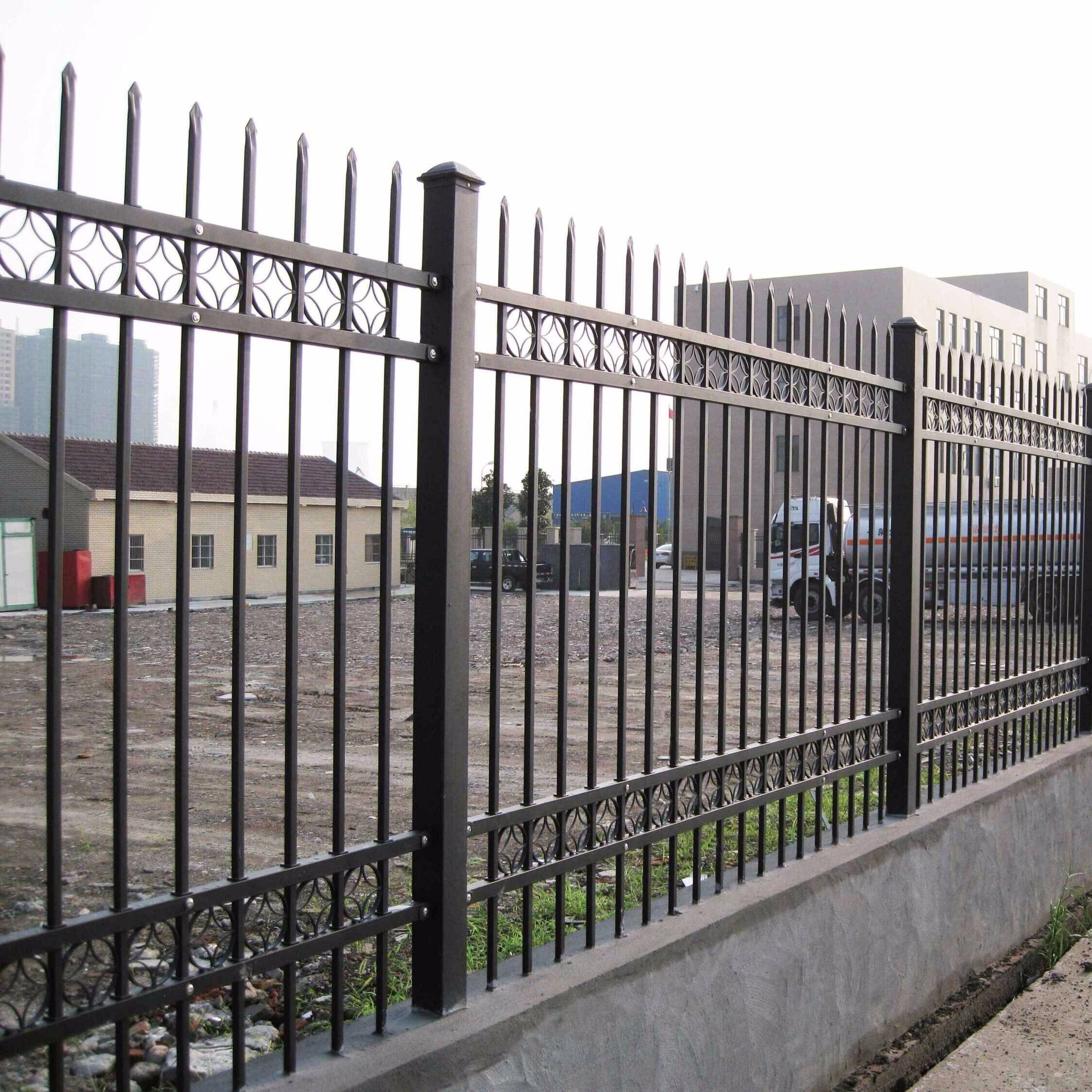 锌钢安全防护栏杆蓝白色操场跑道别墅小区绿化带公路隔离锌钢护栏