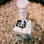 高效低噪音无刷风机；大屏幕液晶显示的LB-6120大气综合采样器