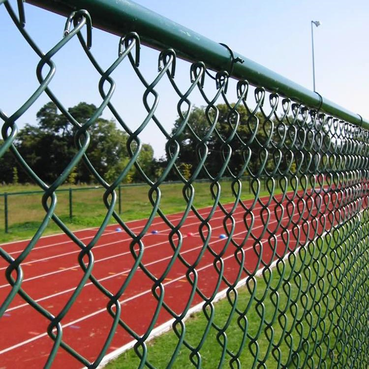 厂家直销球场围栏网 操场隔离防护围网 运动场防护隔离网 体育场隔离防护围栏网