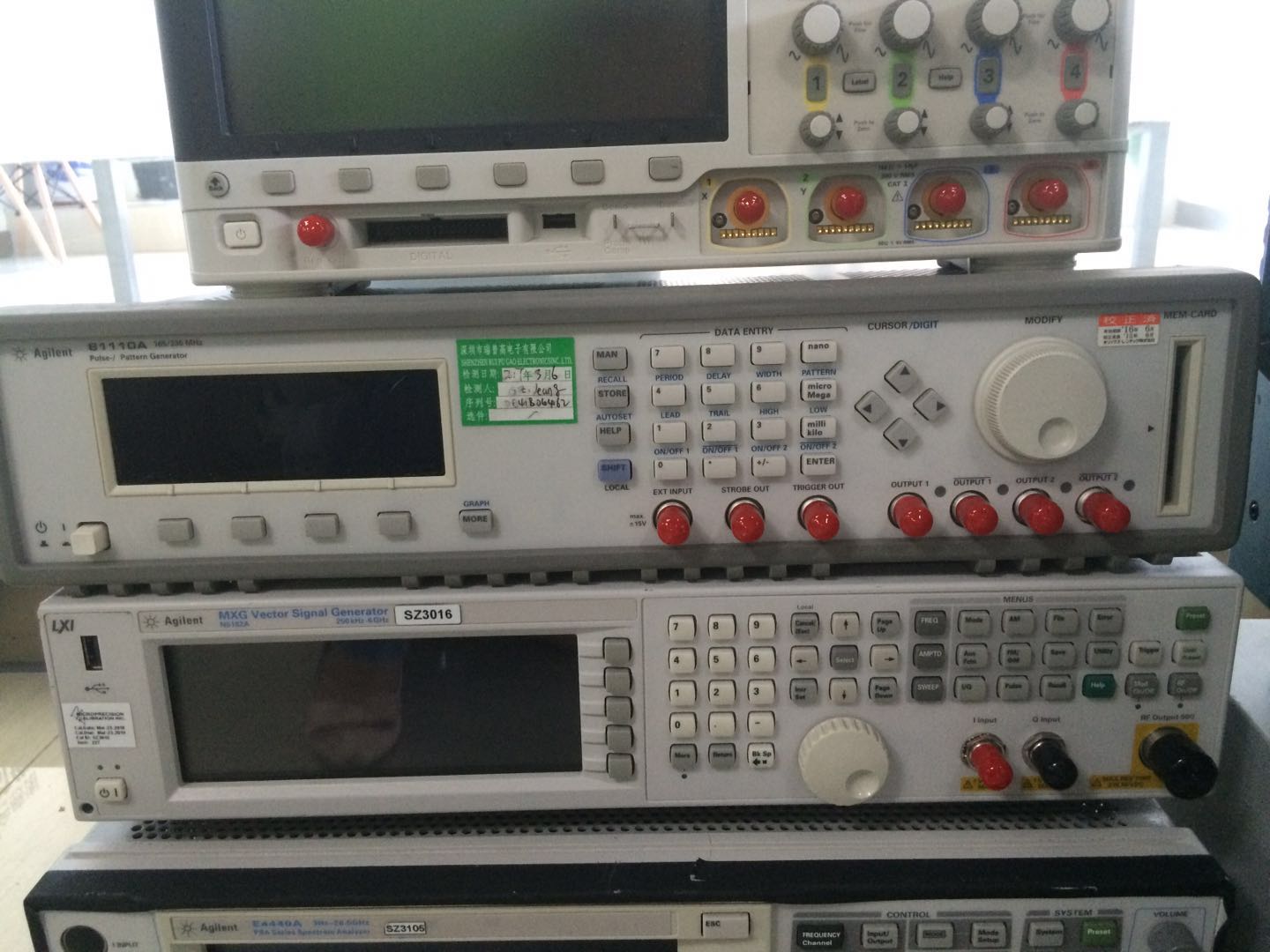 供应安捷伦81110A 165/330 MHz脉冲码型发生器