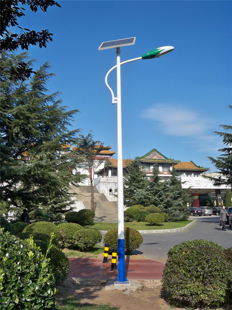 湖南浩峰LED太阳能路灯6M太阳能路灯价格表