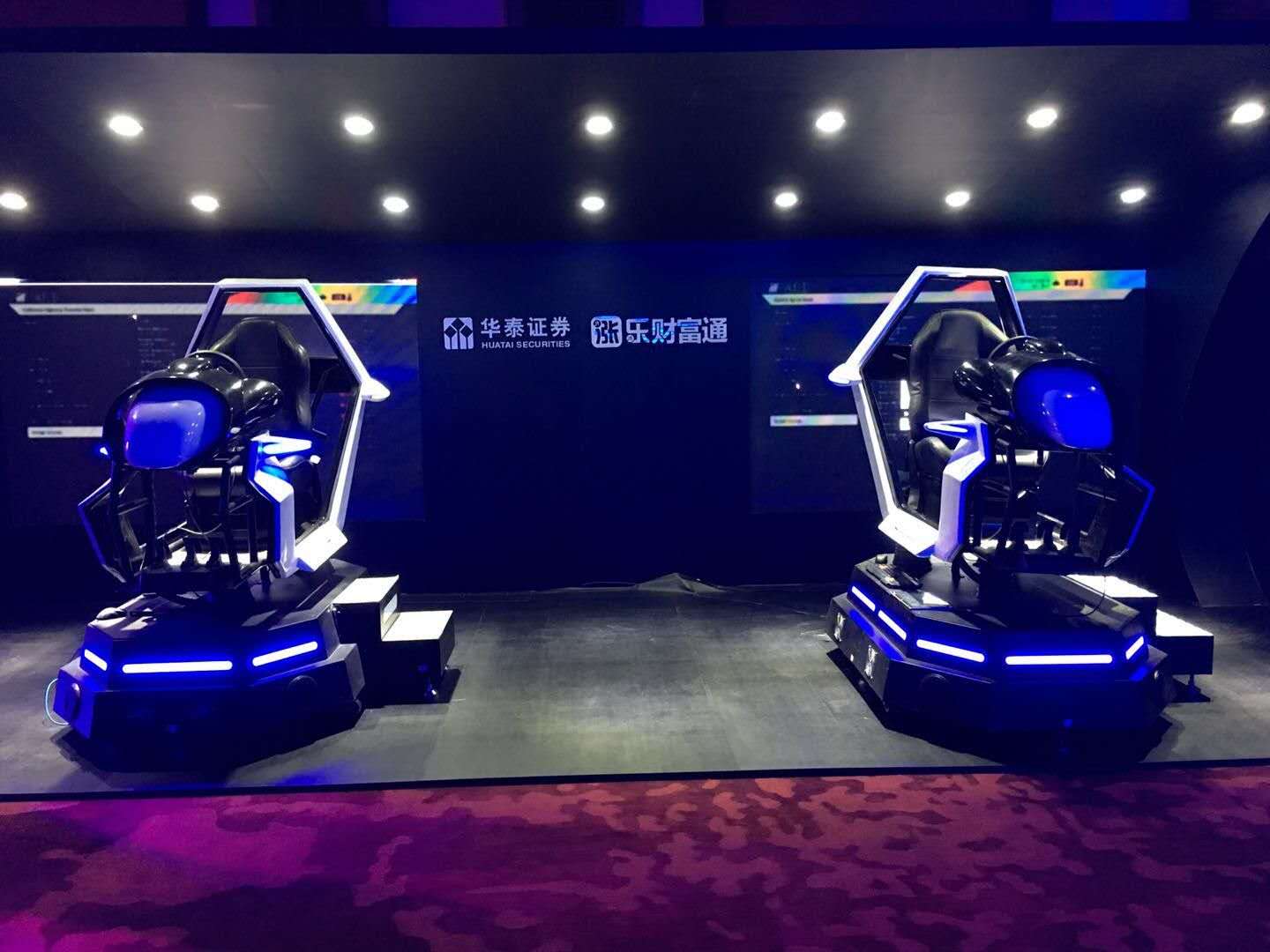 模拟驾驶VR摩托VR赛车出租，VR动感游戏设备VR赛车