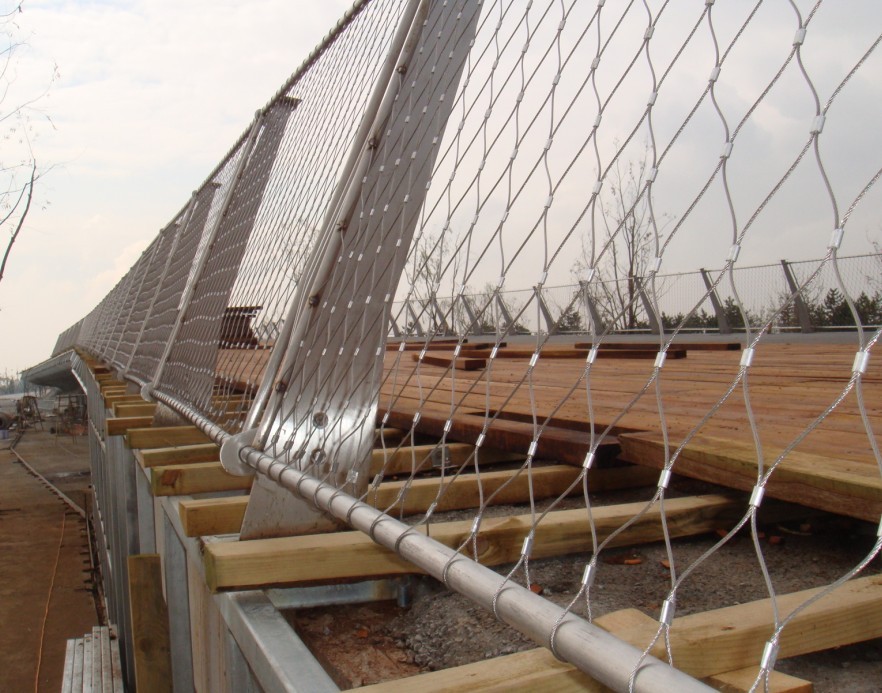 河北庆发公司在不锈钢绳网的技术支持