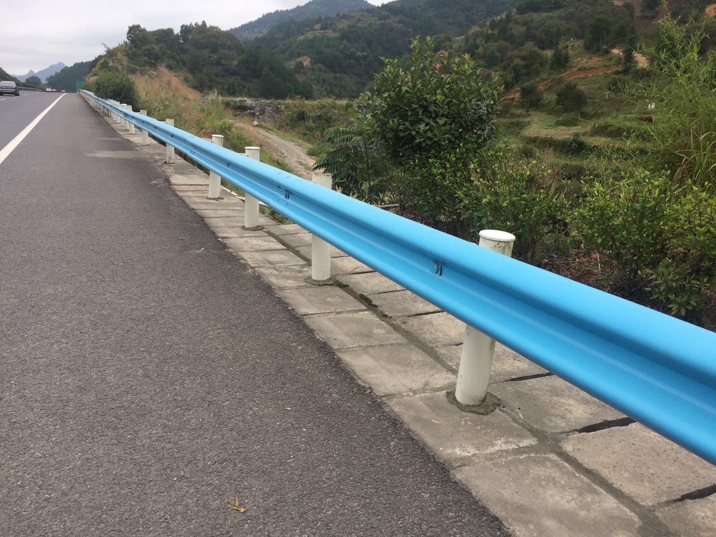 山区公路波形护栏 高速公路波形护栏 可定制