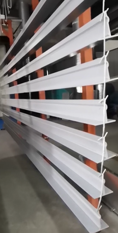 氟碳喷涂铝单板 上海港旺铝单板