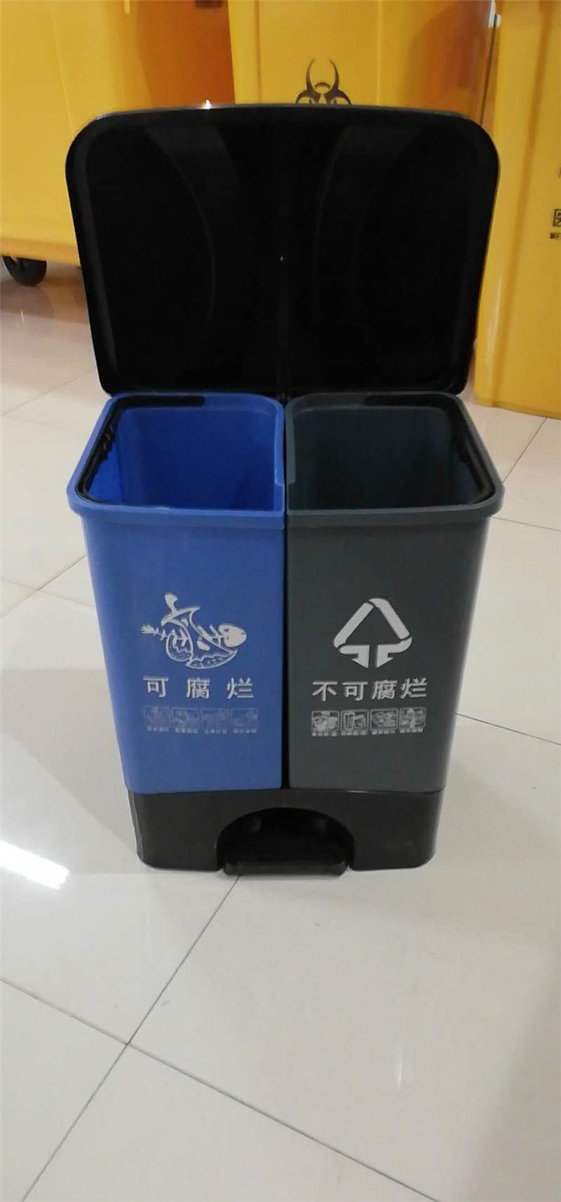 分类环卫垃圾桶四川40L双桶分类垃圾桶