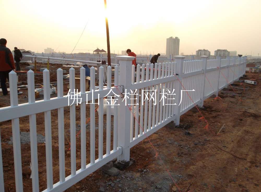 桂林双边丝护栏围栏 格栅板 赛马场栏杆 美观实用 价格合理