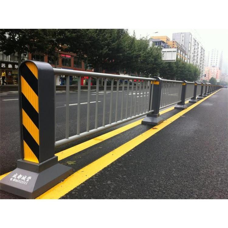 贵州专业生产交通护栏
