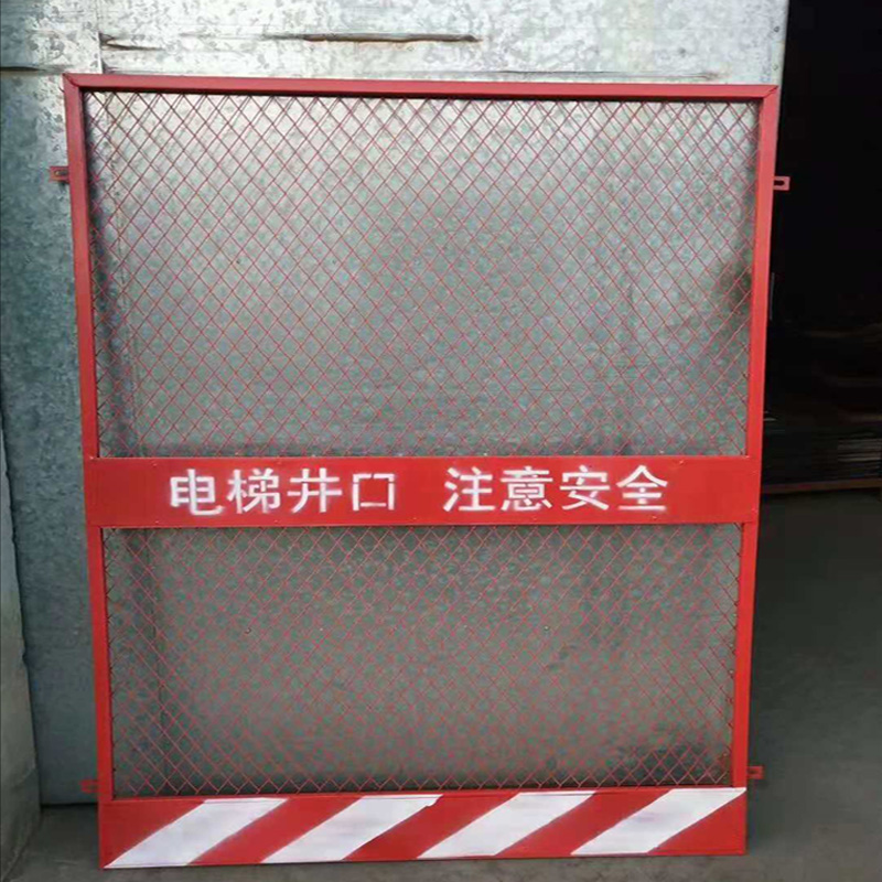 施工电梯安全门电梯井口防护门1.5*1.8米井道安全门